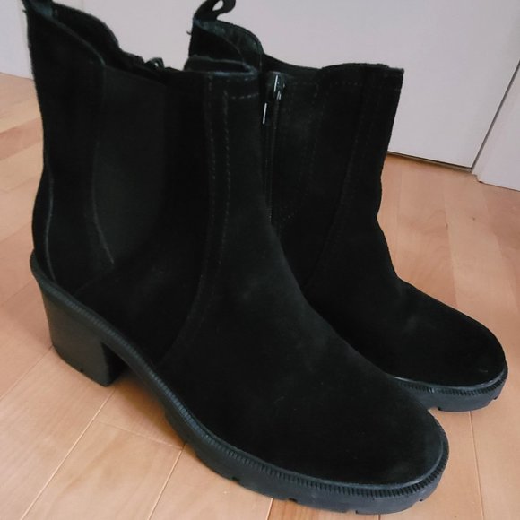 SOLD - Lucky Brand Black Suede Ankle Boots - Size 9 - Picture 2 of 7